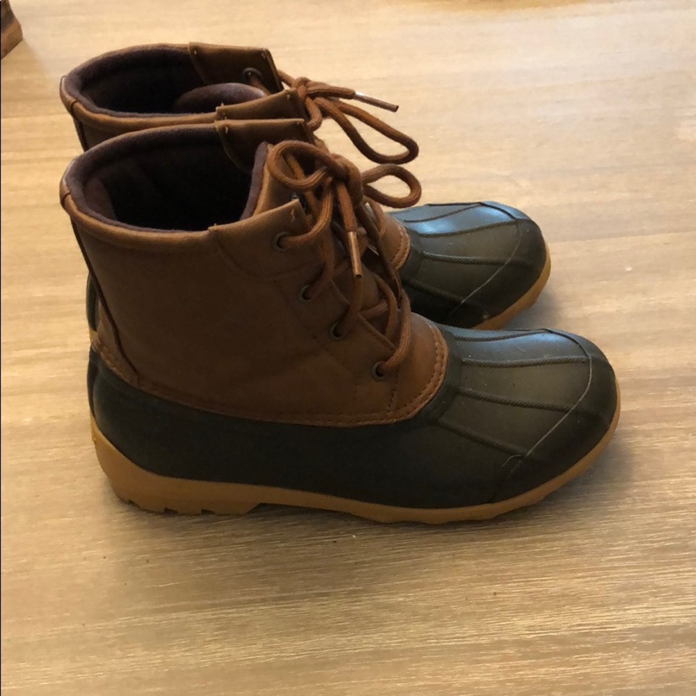 Worn once boys sperry rain boot